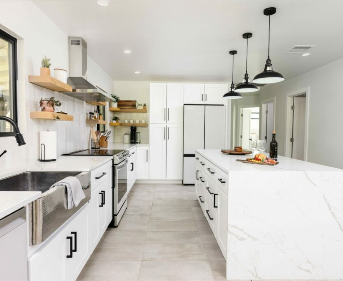 white shaker cabinets